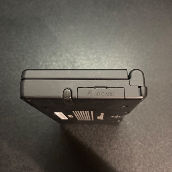 Dsi with case and 4 games - Picture 5 of 15